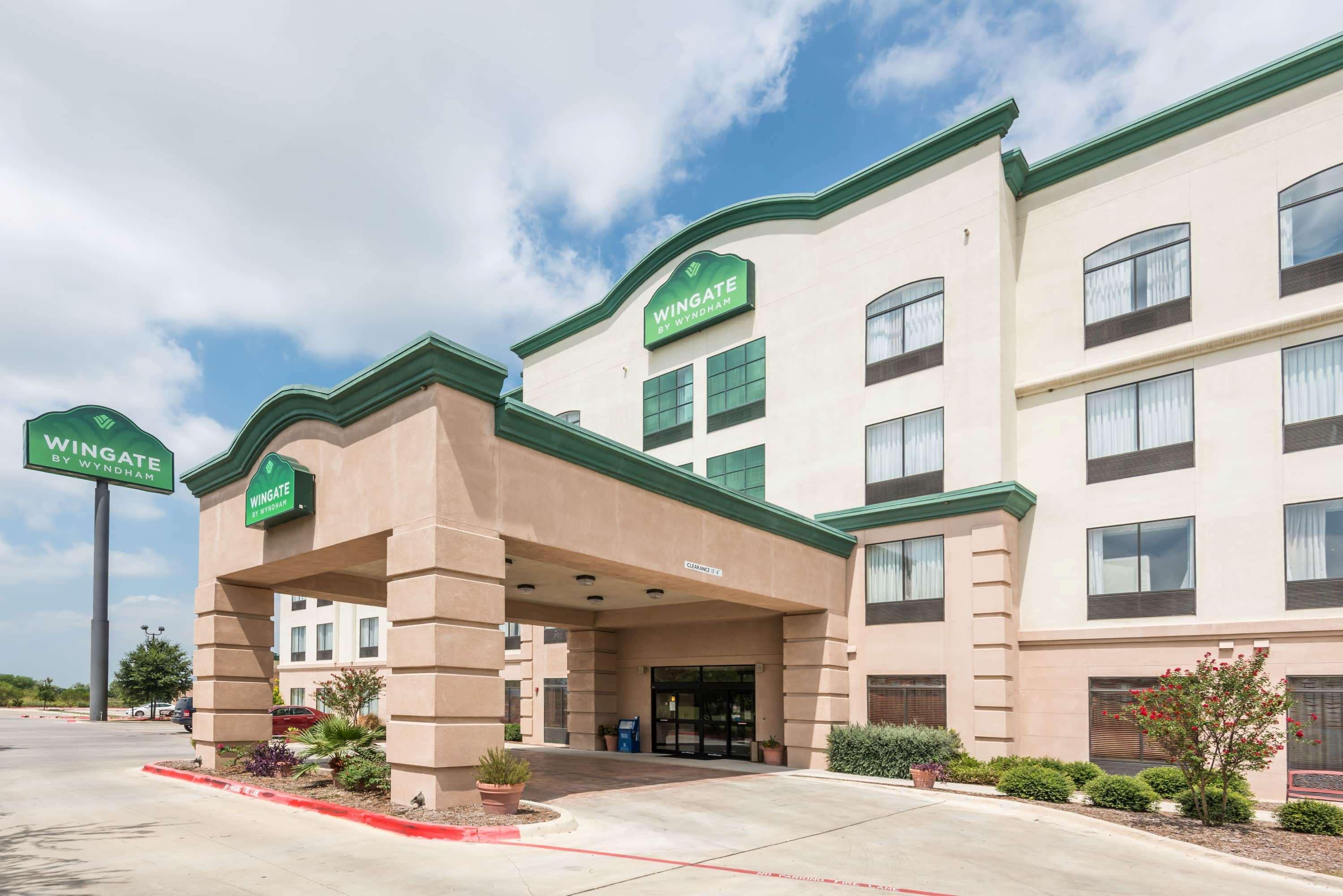 Wingate By Wyndham New Braunfels Hotel Buitenkant foto