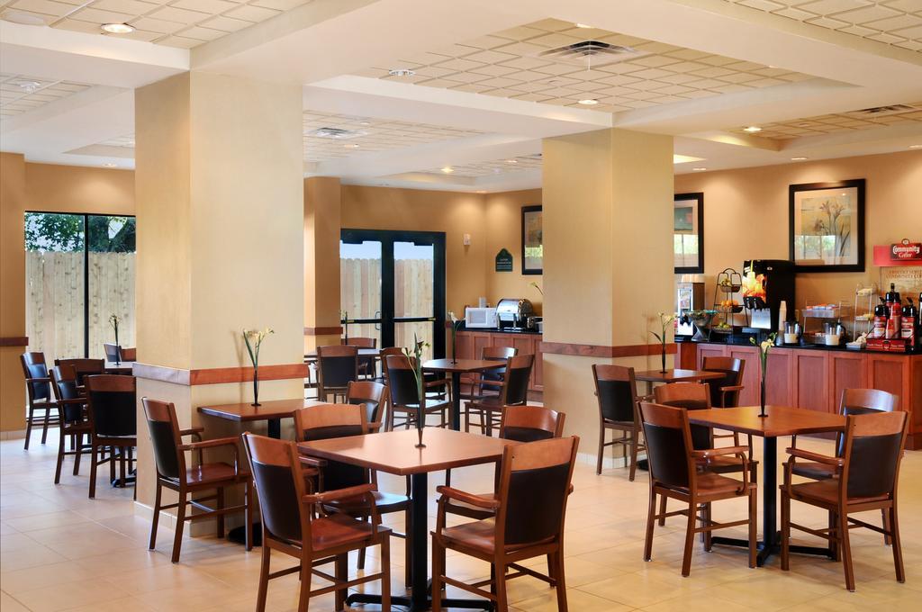 Wingate By Wyndham New Braunfels Hotel Buitenkant foto